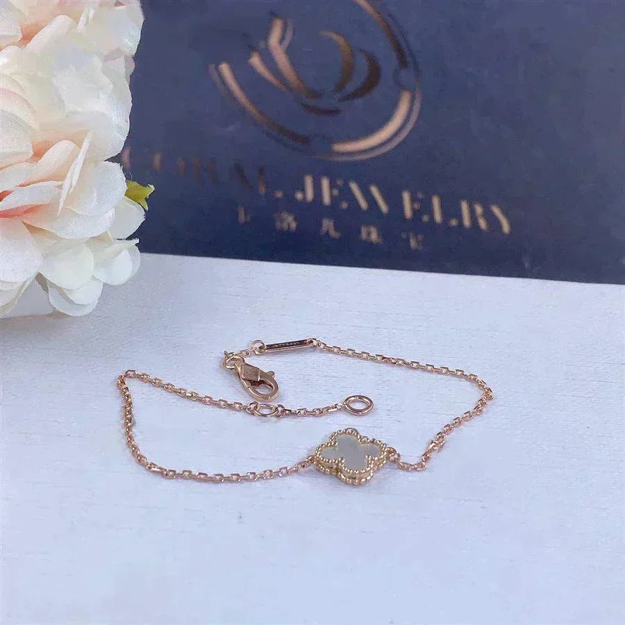 [Clover Jewelry]CLOVER WHITE MOP SINGLE FLOWER BRACELET