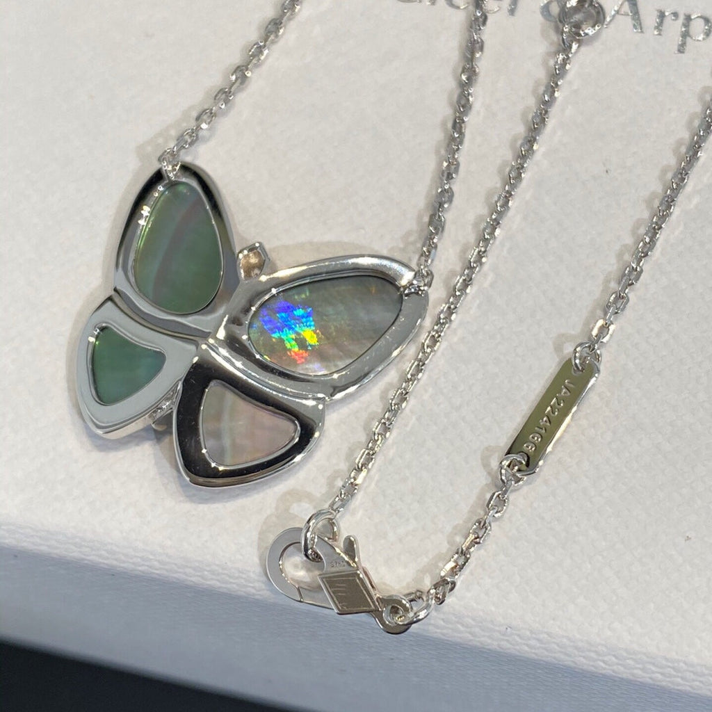 [Clover Jewelry]LARGE BUTTERFLY SILVER PENDANT DIAMOND NECKLACE