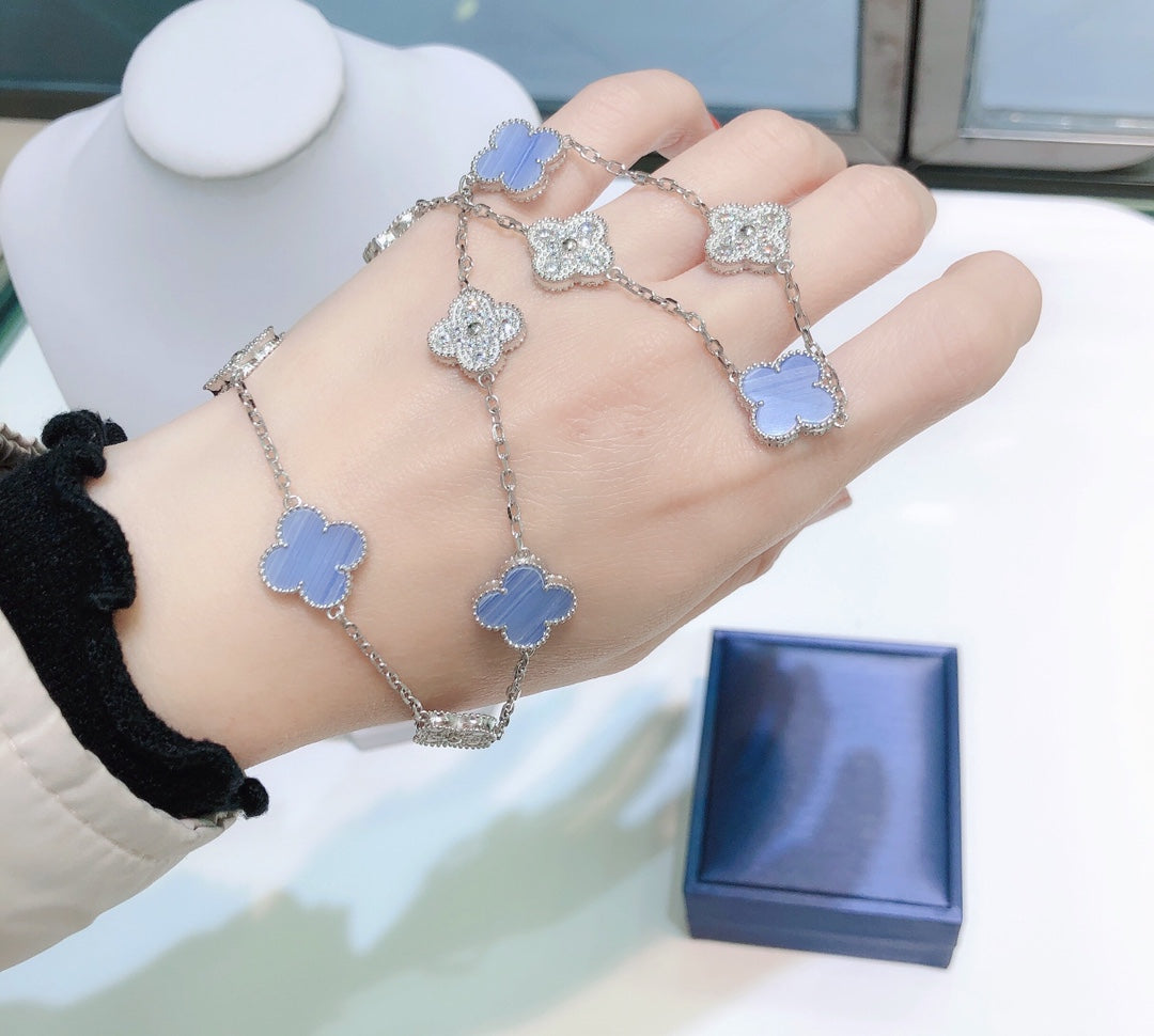 [Clover Jewelry]CLOVERS THE 10-MOTIFS CHALCEDONY DIAMONDS SILVER NECKLACE