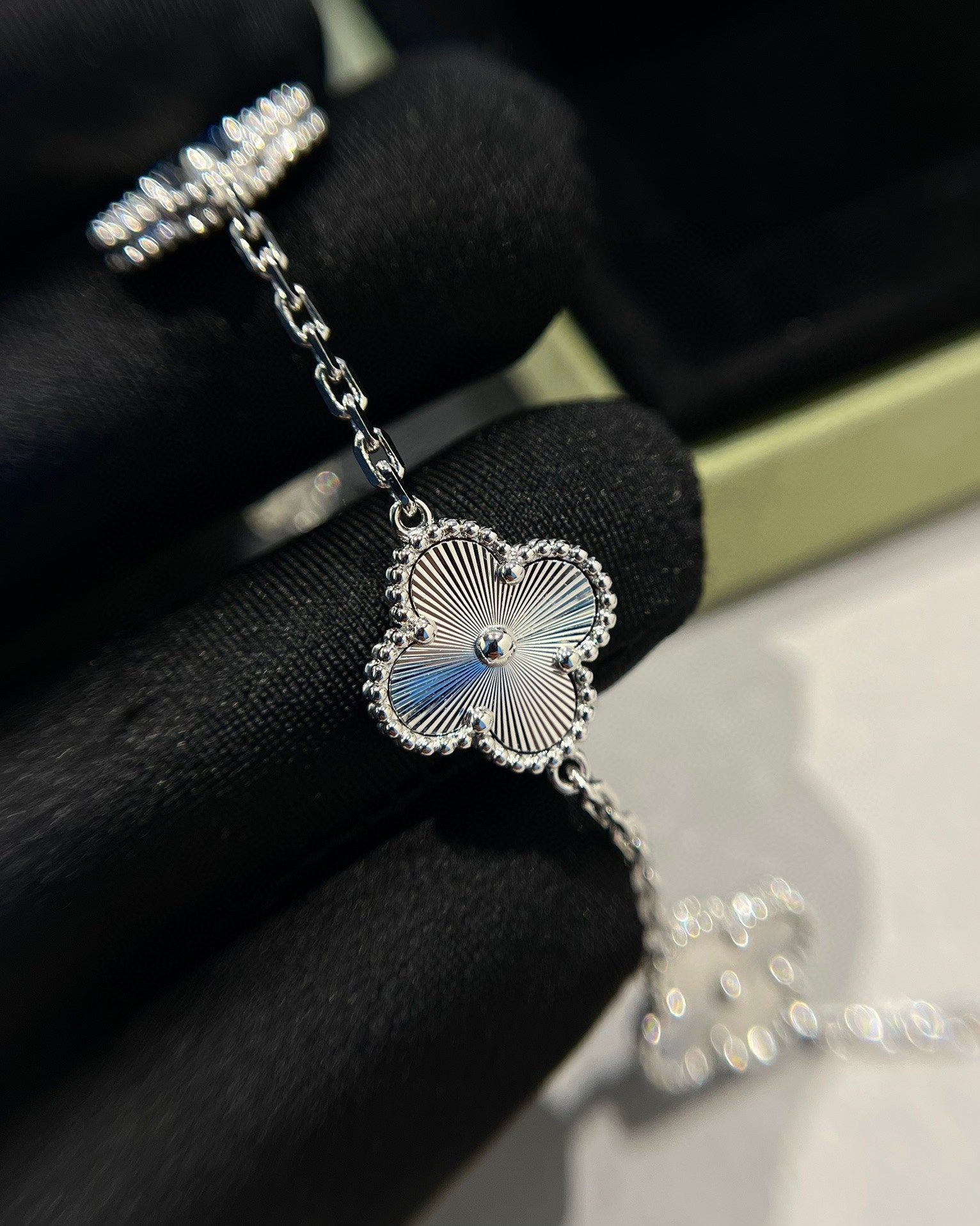 [Clover Jewelry]CLOVER SILVER 5 MOTIFS BRACELET